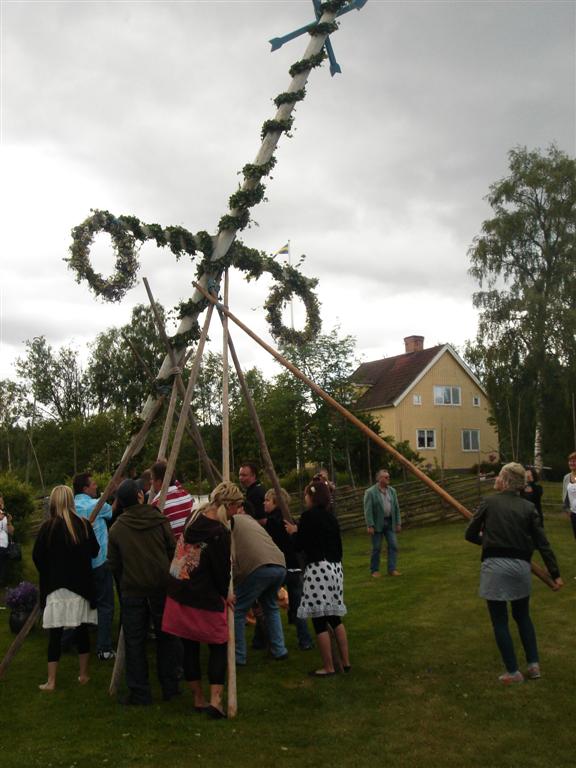 554x745 pixels (78K)