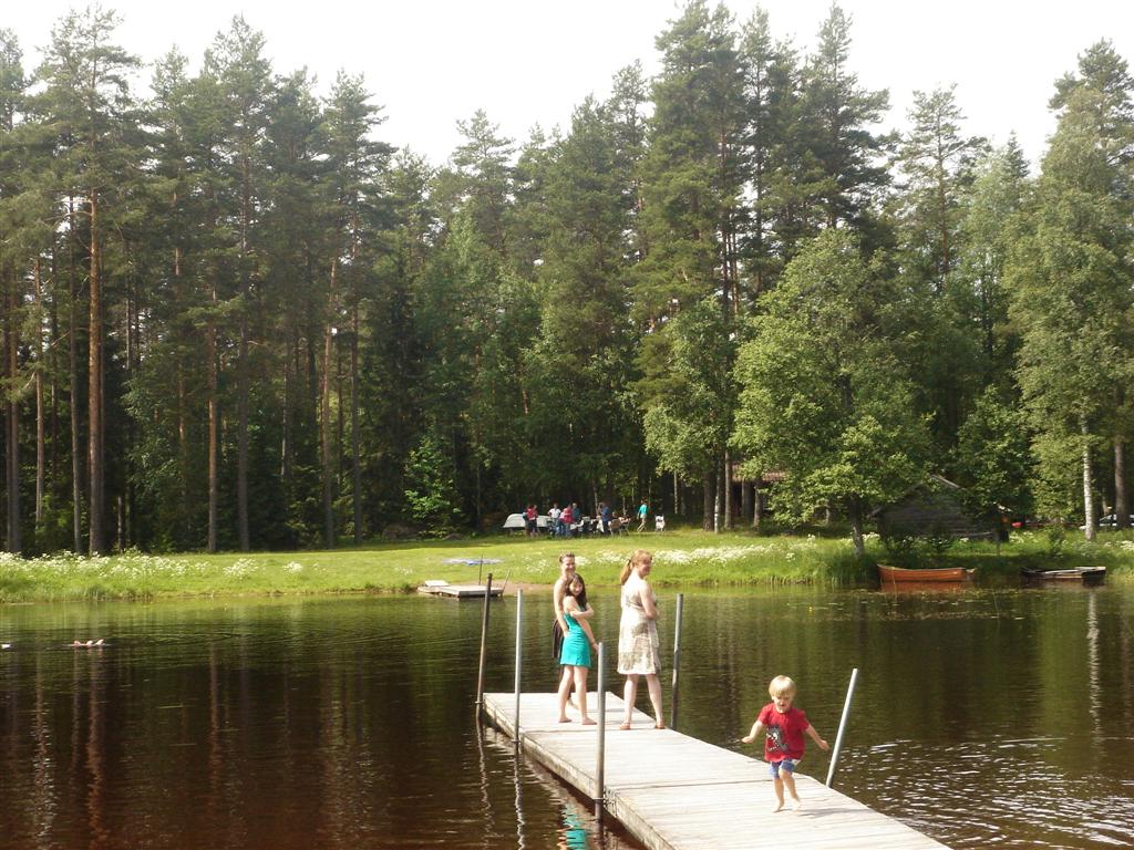 1002x745 pixels (178K)