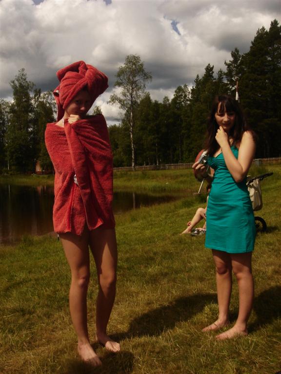 554x745 pixels (81K)