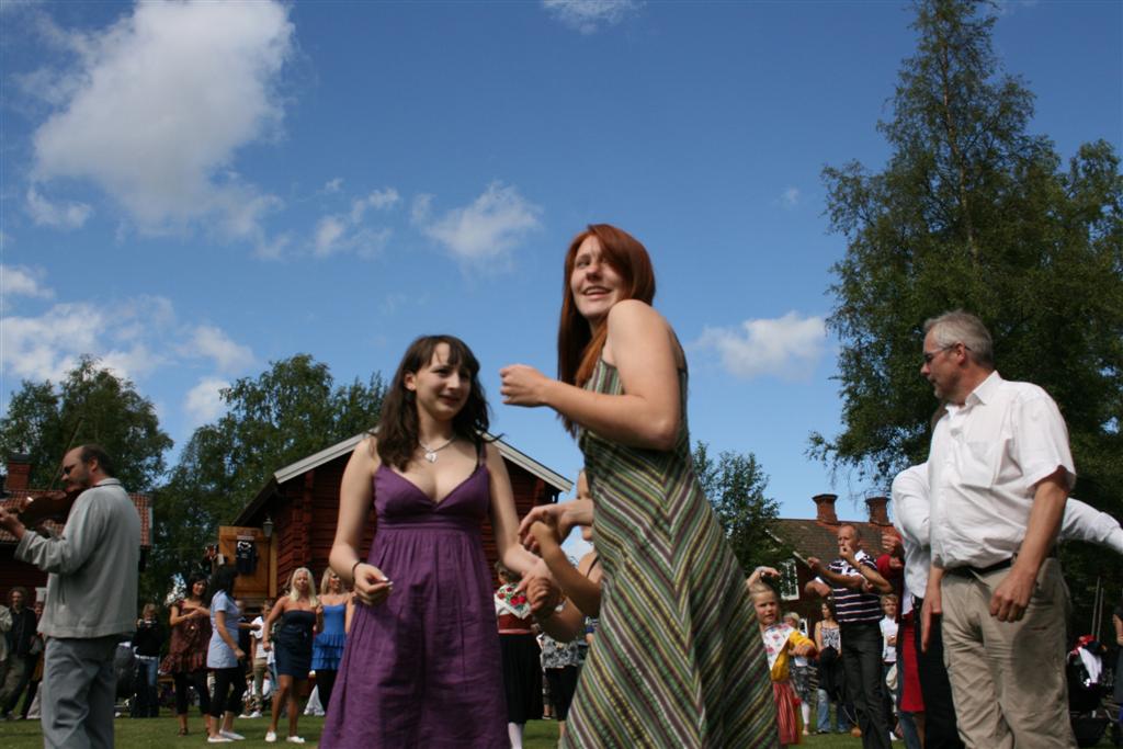 1002x660 pixels (103K)