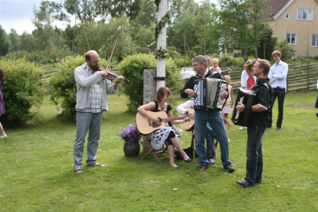 1002x660 pixels (117K)