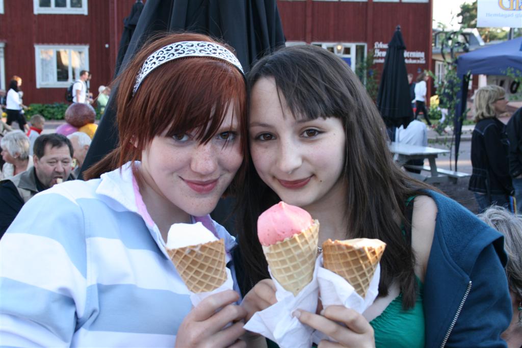 1002x660 pixels (100K)