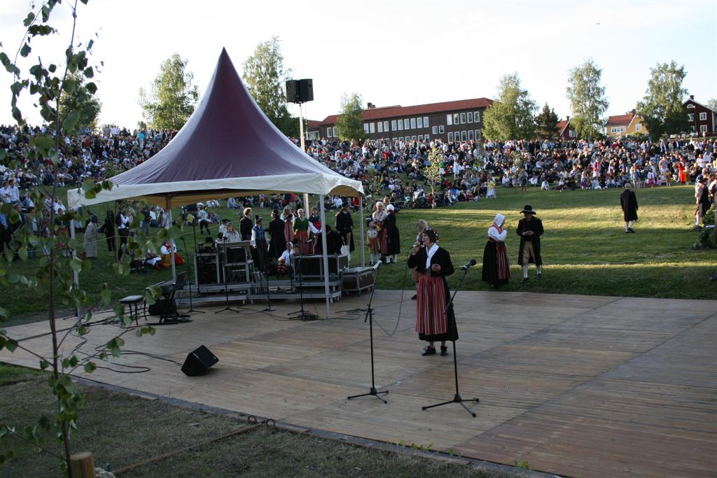 1002x660 pixels (132K)