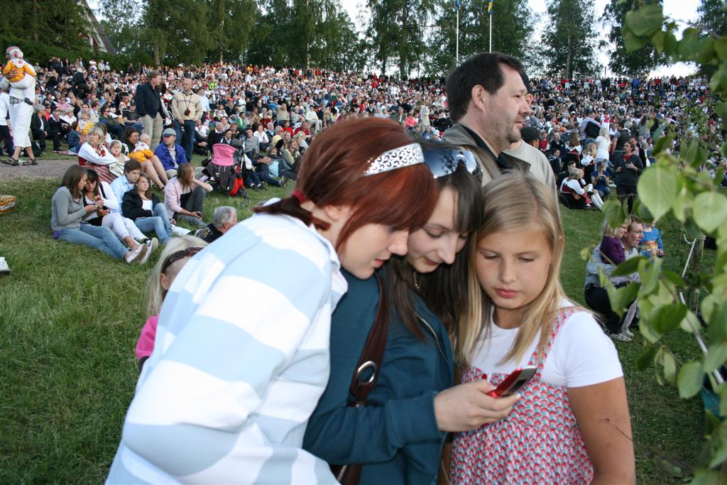 1002x660 pixels (158K)