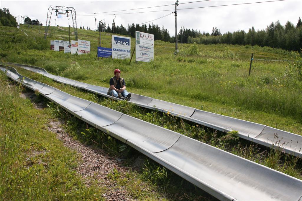 1002x660 pixels (151K)