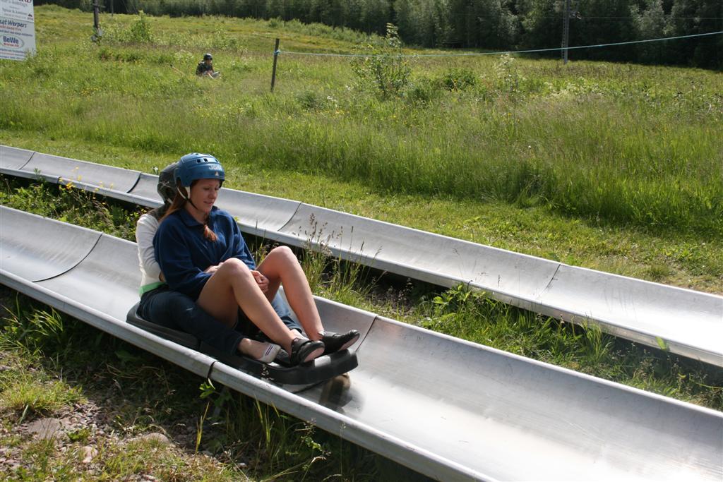 1002x660 pixels (146K)