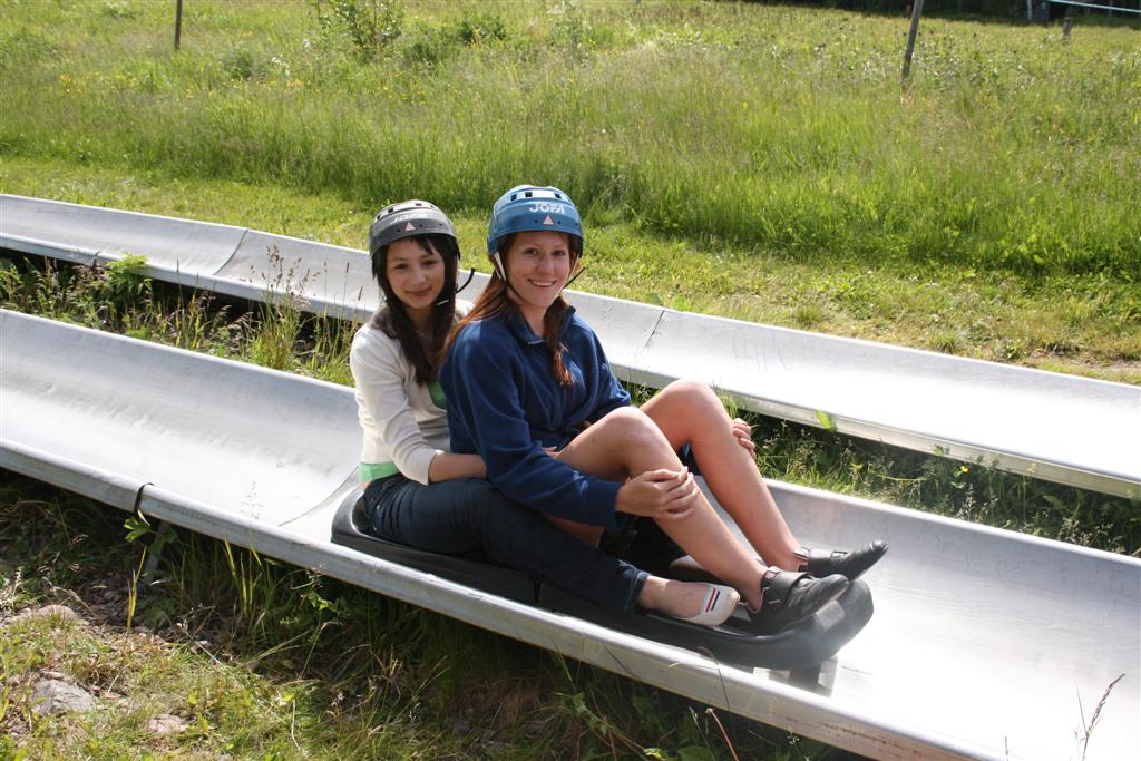 1002x660 pixels (143K)