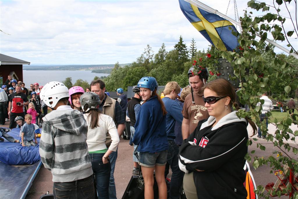 1002x660 pixels (135K)