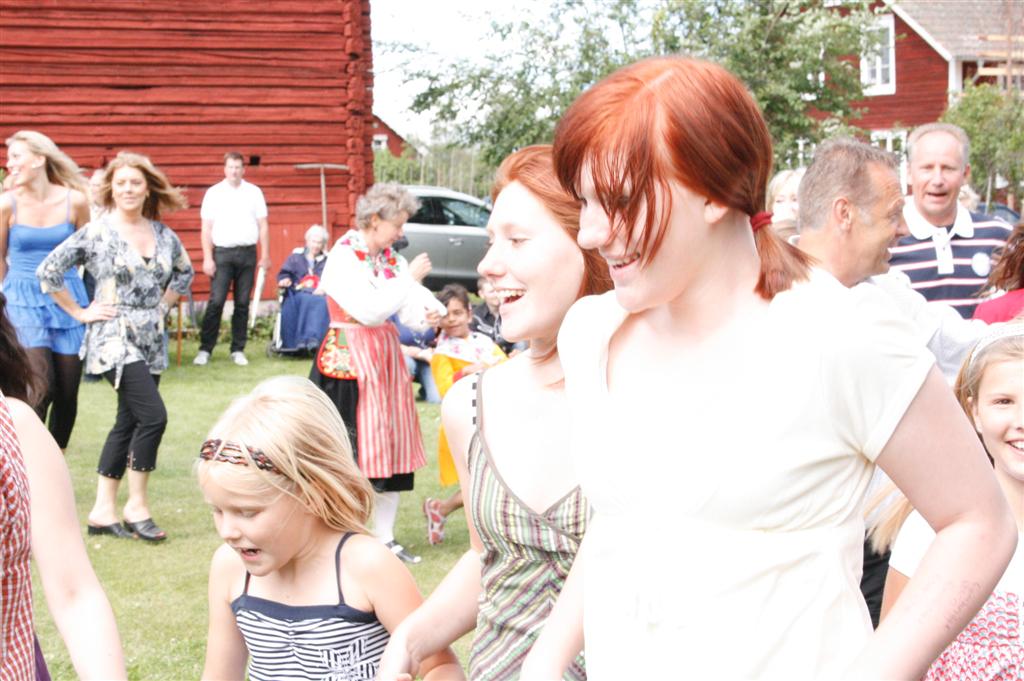 1002x658 pixels (104K)