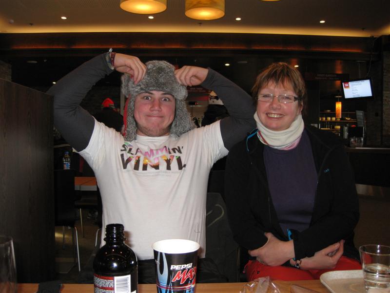 778x577 pixels (58K)