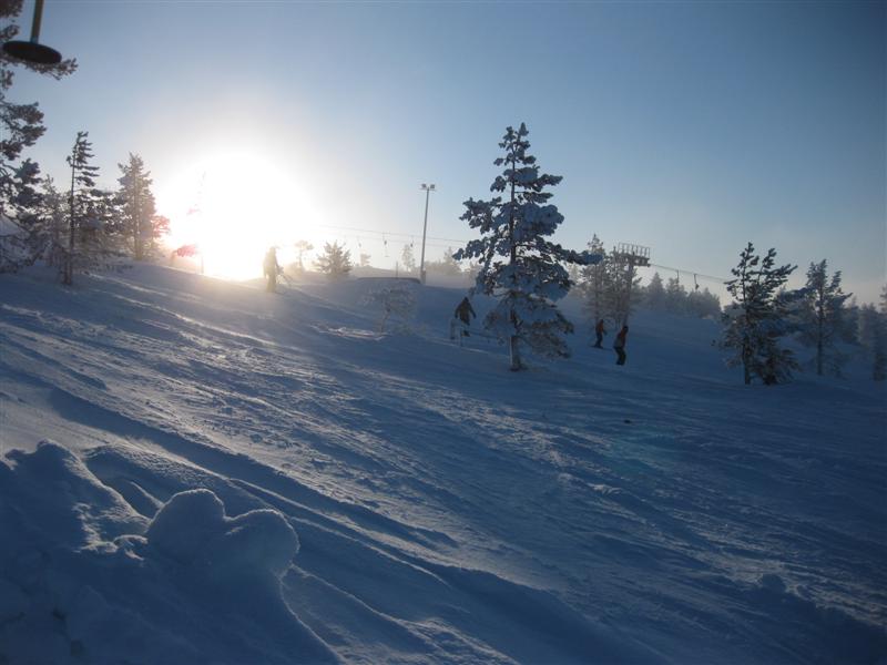 778x577 pixels (56K)