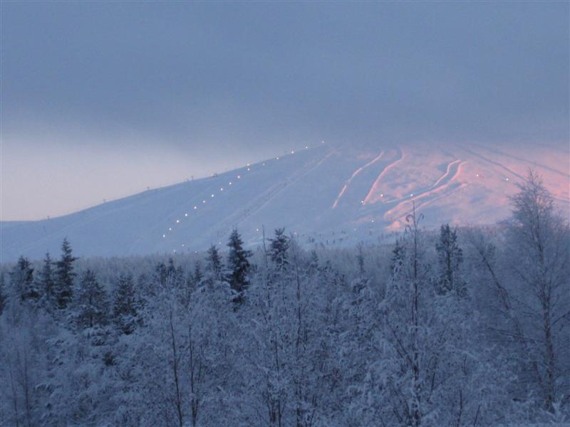 778x577 pixels (51K)