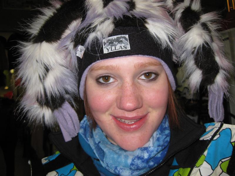 778x577 pixels (73K)