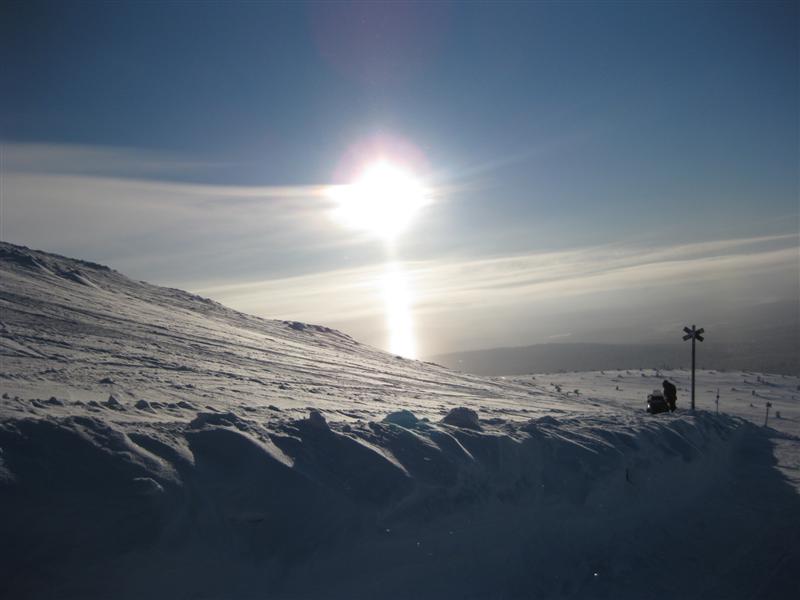 778x577 pixels (40K)