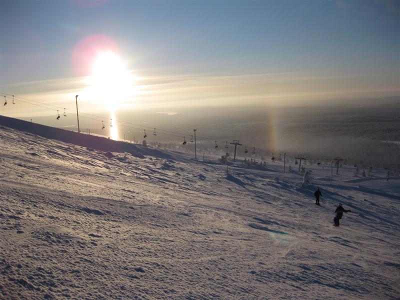 778x577 pixels (73K)