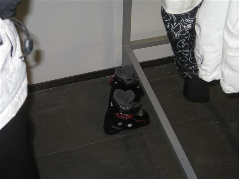 778x577 pixels (41K)