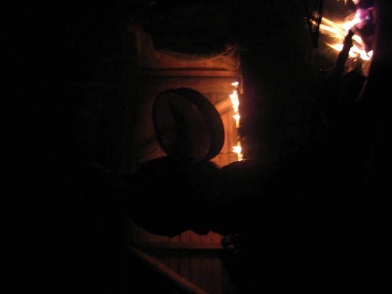 778x577 pixels (19K)