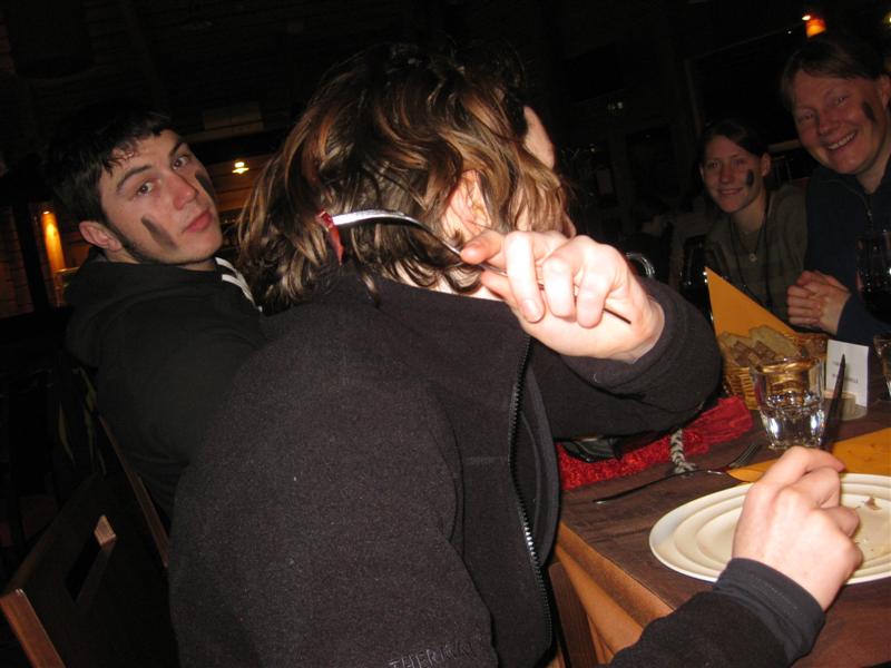 778x577 pixels (61K)