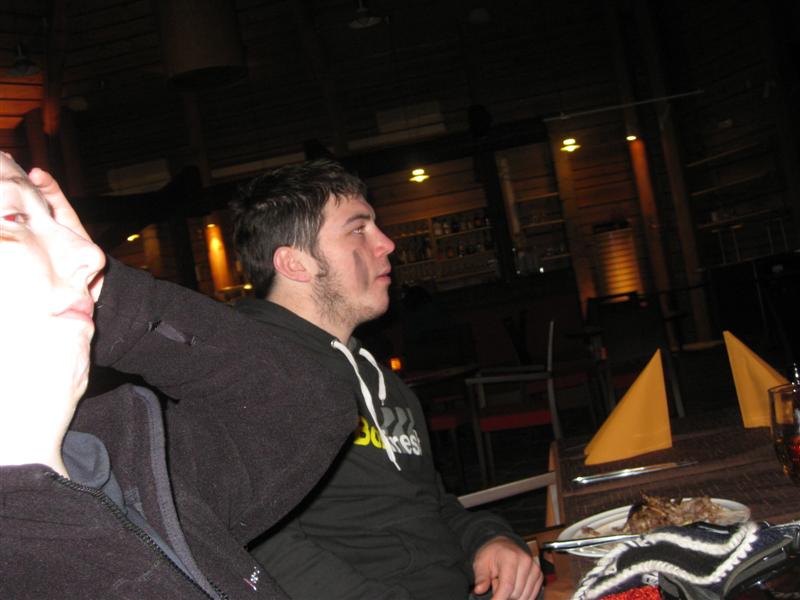 778x577 pixels (53K)