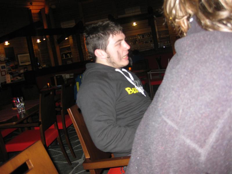 778x577 pixels (54K)